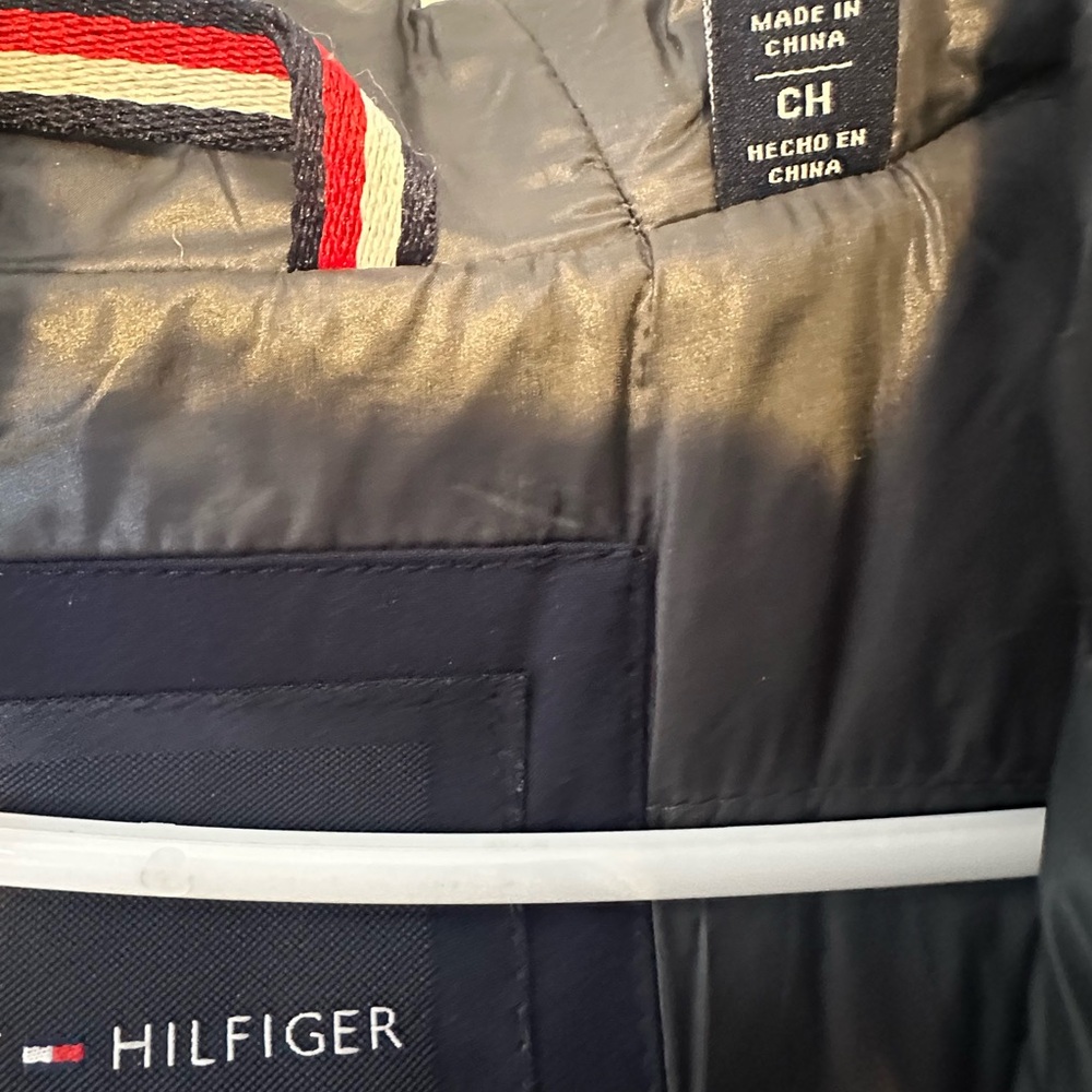 Tommy Hilfiger Men's Navy Lightweight Hooded Jacket - Picture 4 of 5